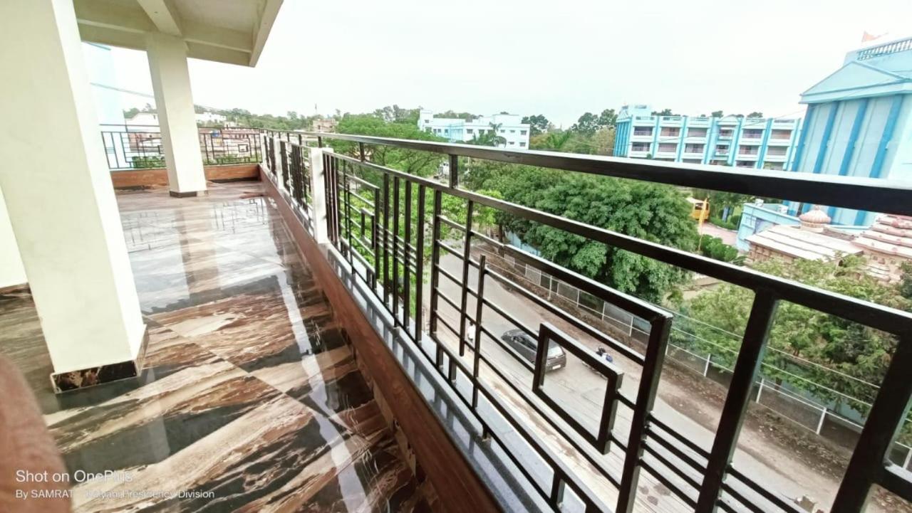 Trisplanet Hotel Kalyani Luaran gambar